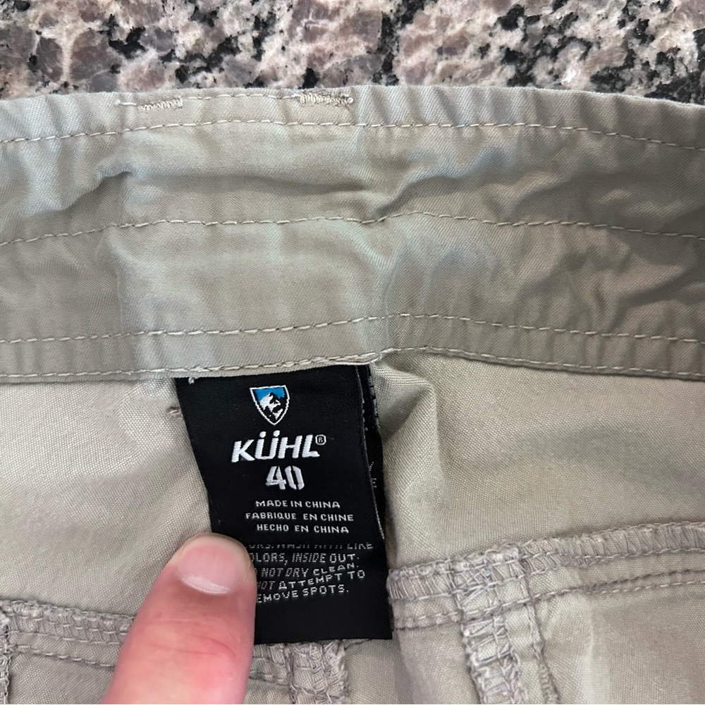 Kühl hiking shorts. Khaki, size 40.